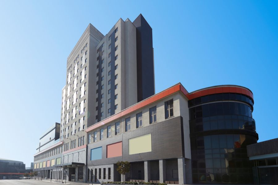 CONSTRUCCIONES Y SERVICIOS. Empresa constructora de obra civil, edificación, industrial, comercial, residencial y contratación de servicios públicos. Nuestra experiencia y proyectos de más de 50 años nos avala en la construcción y mantenimiento de carreteras, puentes, edificios residenciales y comerciales, naves industriales y de logística, movimiento de tierras y urbanización de terrenos, así como contratista del sector publico y privado.